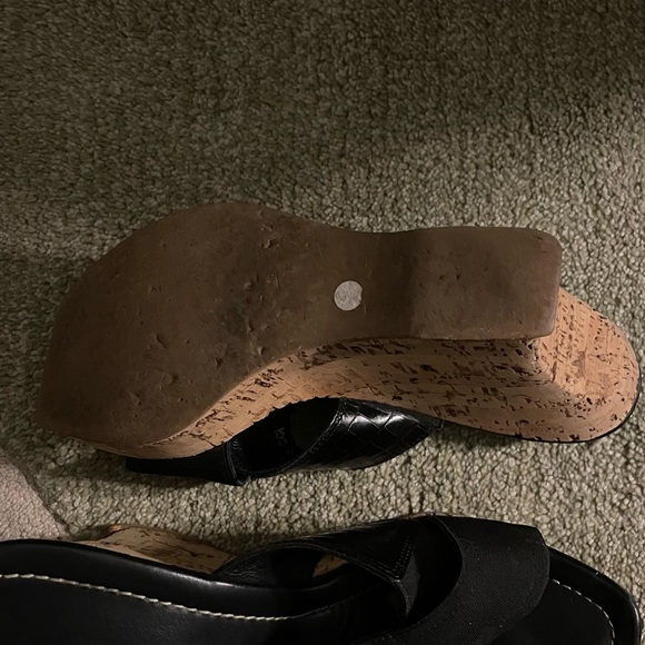 Clogs - Picture 3 of 7